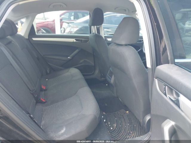 2017 VOLKSWAGEN PASSAT 1VWAT7A32HC015684 Photo 7