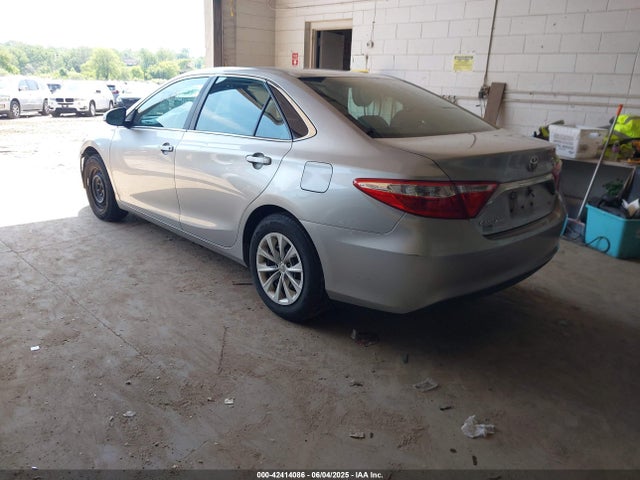 Toyota CAMRY LE 2016 4T4BF1FK8GR518898 Image 3