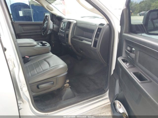 1C6RR6FT6HS723666 RAM 1500 Tradesman  4x2 6'4 Box