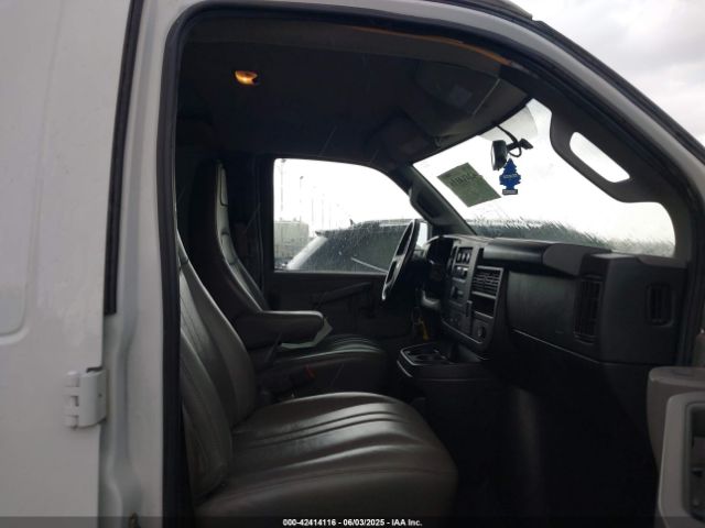 1GCWGBFP2N1174739 Chevrolet Express Cargo Rwd 2500 Extended Wheelbase Wt