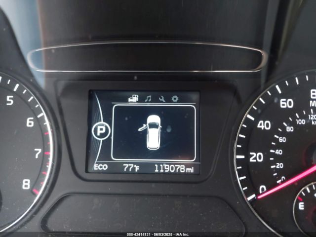 5XYPG4A39HG284714 KIA Sorento 2.4l Lx