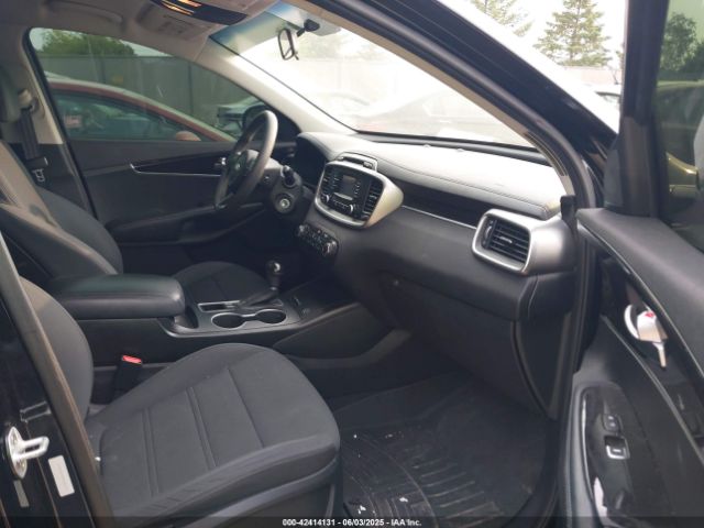 5XYPG4A39HG284714 KIA Sorento 2.4l Lx