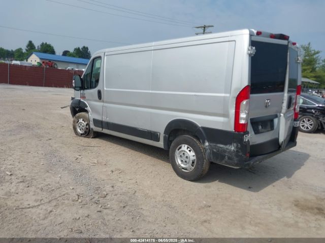 2022 RAM PROMASTER 2500 3C6LRVVG3NE110178 Photo 2