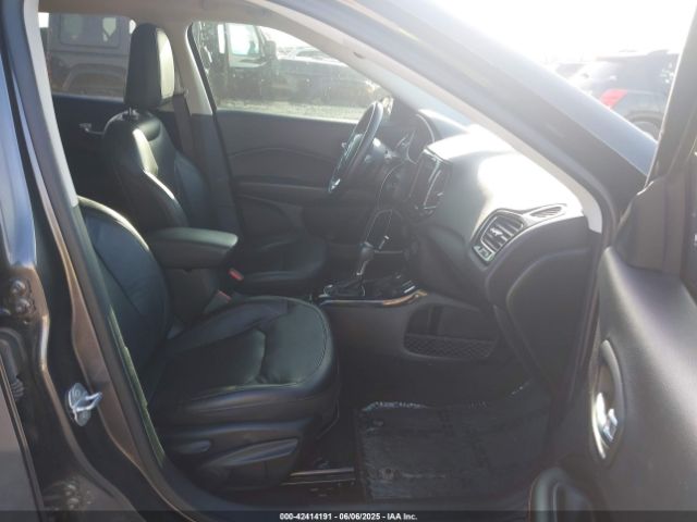 2018 JEEP COMPASS 3C4NJDCB6JT214292 Photo 4