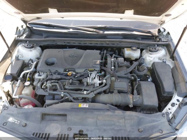 4T1B31HK3JU503605 Toyota Camry Hybrid Le