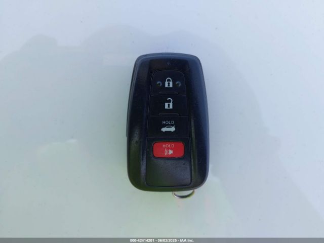 4T1B31HK3JU503605 Toyota Camry Hybrid Le