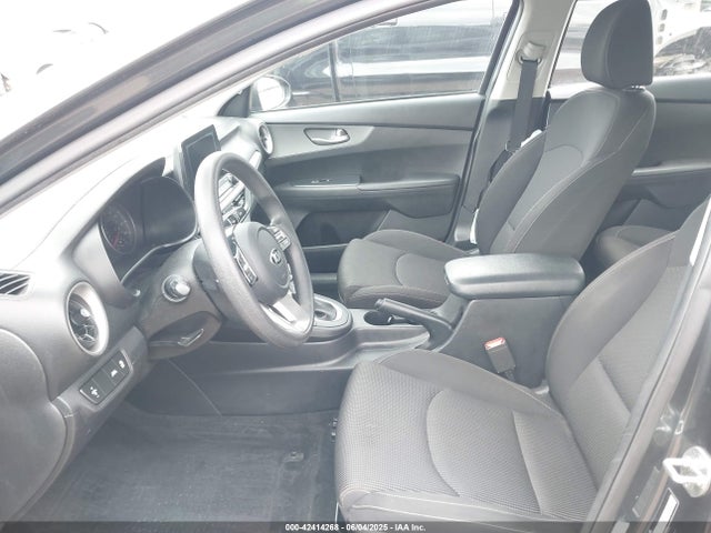 3KPF24AD3ME272066 KIA Forte Lxs
