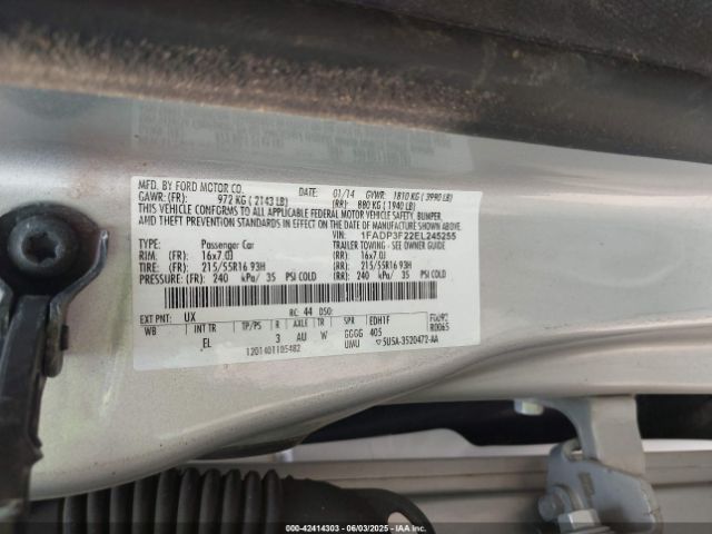 1FADP3F22EL245255 Ford FOCUS SE