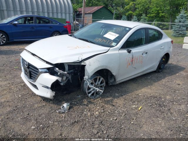 2018 MAZDA MAZDA3 3MZBN1U78JM173039 Photo 1