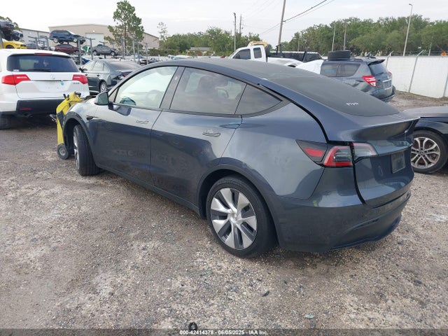2023 TESLA MODEL Y 7SAYGDEDXPF940418 Photo 2