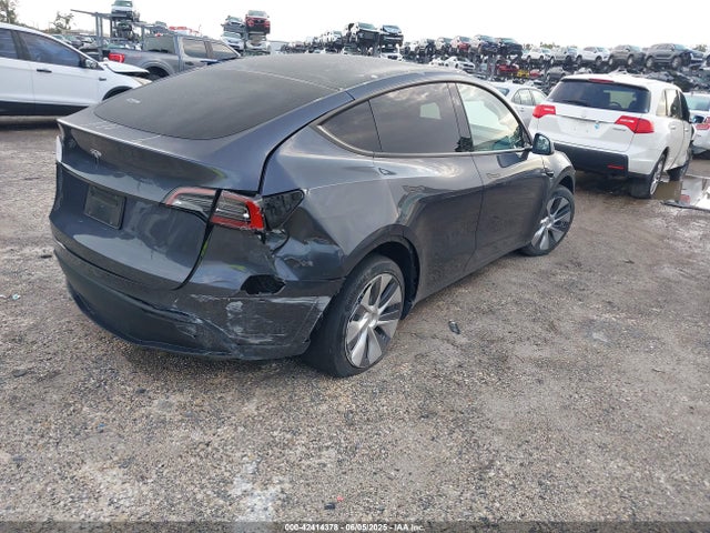 2023 TESLA MODEL Y 7SAYGDEDXPF940418 Photo 3