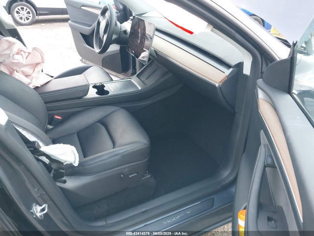 2023 TESLA MODEL Y 7SAYGDEDXPF940418 Photo 4