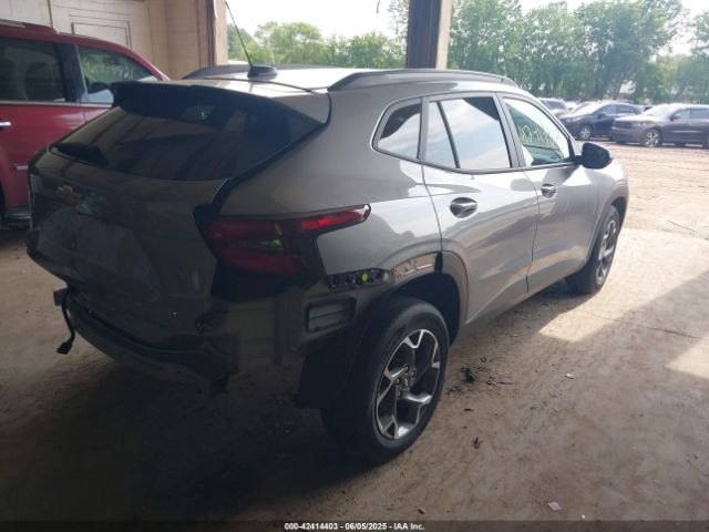 2024 CHEVROLET TRAX KL77LHE27RC036663 Photo 3