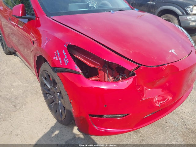 5YJYGDEEXMF092431 Tesla 2021