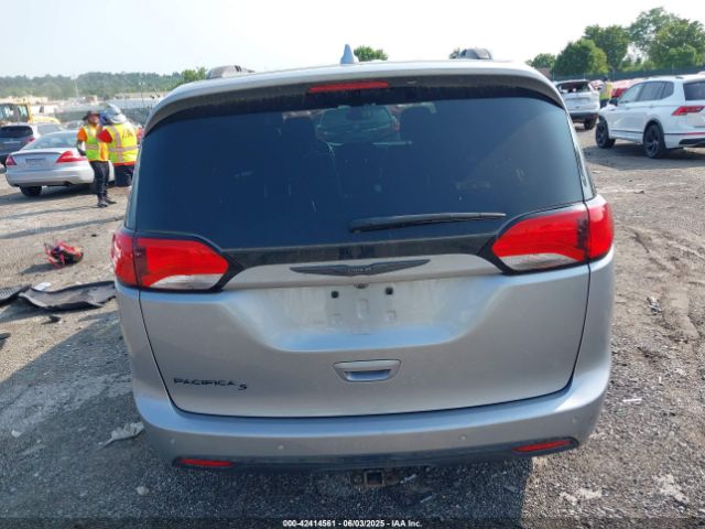 2C4RC1EG2KR704168 Chrysler 2019