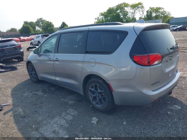 2019 CHRYSLER PACIFICA 2C4RC1EG2KR704168 Photo 2