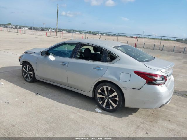1N4BL3AP5HC178774 Nissan Altima 3.5 Sr