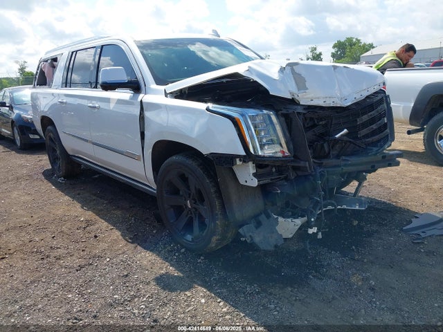 2019 CADILLAC ESCALADE ESV 1GYS4JKJ1KR104823 Photo 0