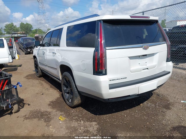2019 CADILLAC ESCALADE ESV 1GYS4JKJ1KR104823 Photo 2