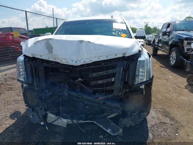 2019 CADILLAC ESCALADE ESV 1GYS4JKJ1KR104823 Photo 5