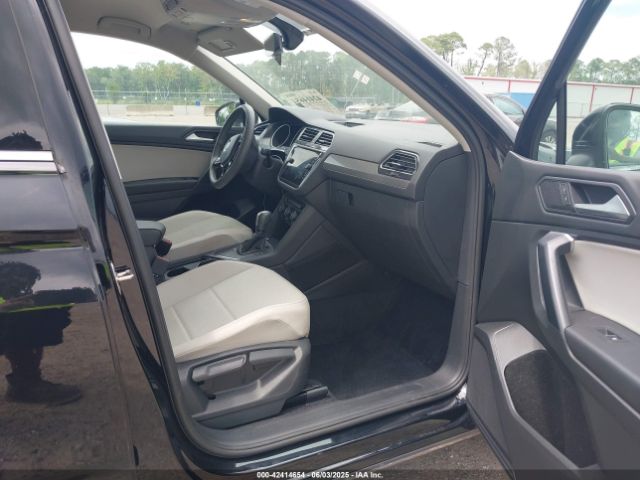 2021 VOLKSWAGEN TIGUAN 3VV3B7AX5MM022012 Photo 4