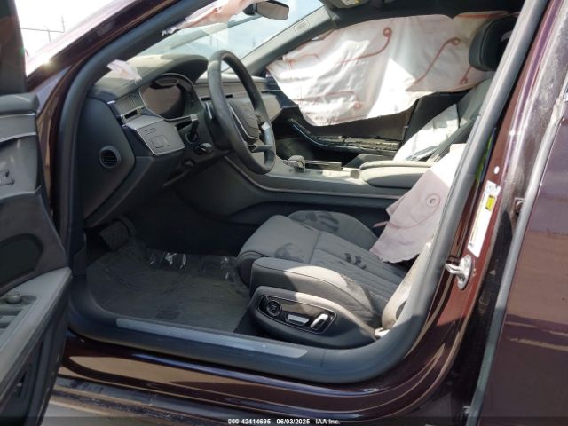2019 AUDI A8 L WAU8DAF85KN004784 Photo 4