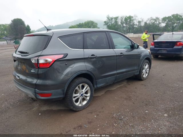 1FMCU9GD7HUD07020 Ford ESCAPE SE