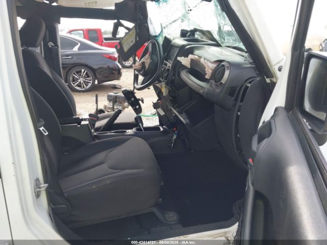 2016 JEEP WRANGLER UNLIMITED 1C4BJWDG1GL149980 Photo 4