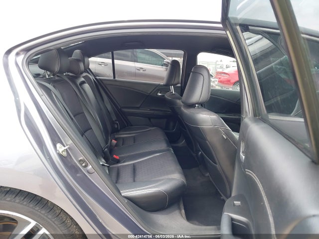 1HGCR2F6XGA013810 Honda k24w1