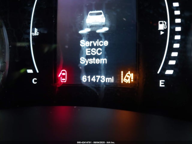 Jeep Renegade 2023 ZACNJDB12PPP60786 Image 7