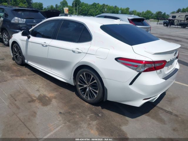 2019 TOYOTA CAMRY 4T1B11HK5KU172887 Photo 2