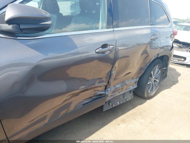 2019 TOYOTA HIGHLANDER 5TDJZRFHXKS586184 Photo 5