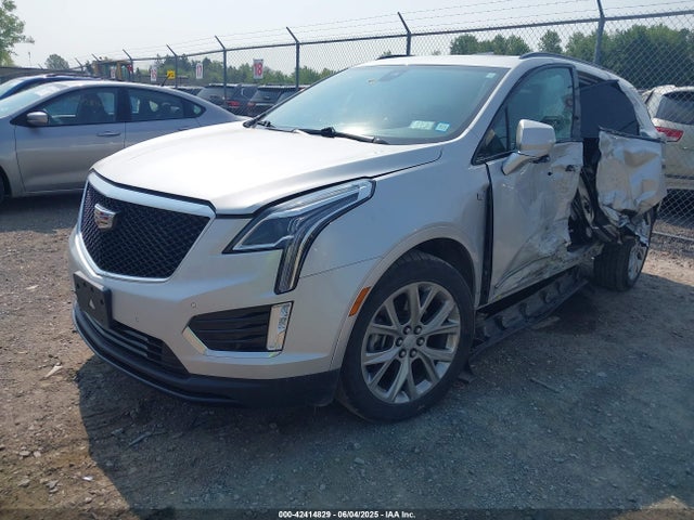 2020 CADILLAC XT5 1GYKNGRSXLZ135794 Photo 1