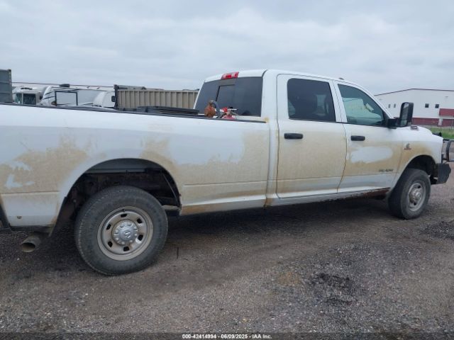 3C6UR5HL4NG130960 RAM 2500 Tradesman  4x4 8' Box