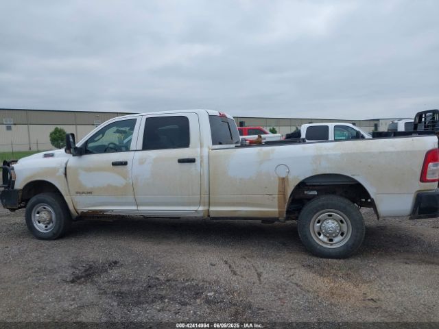 3C6UR5HL4NG130960 RAM 2500 Tradesman  4x4 8' Box