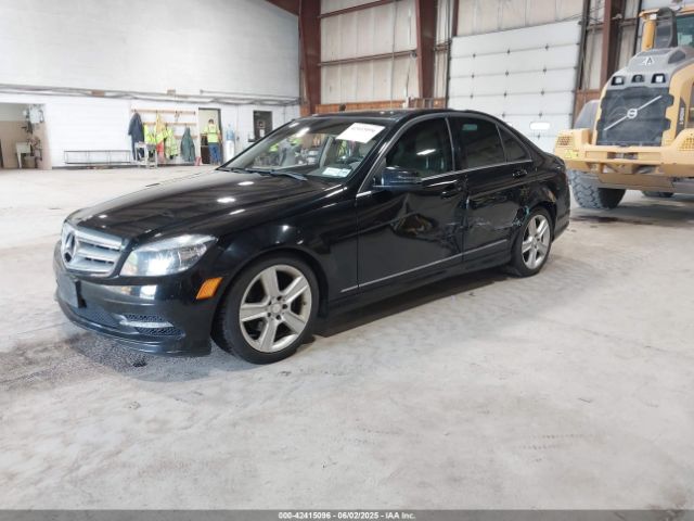 2011 MERCEDES-BENZ C 300 WDDGF8BB8BR134687 Photo 1
