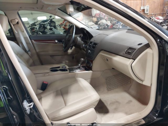 2011 MERCEDES-BENZ C 300 WDDGF8BB8BR134687 Photo 4