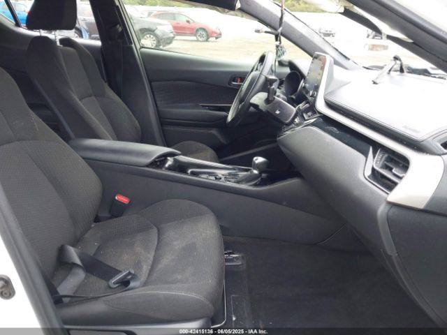 2019 TOYOTA C-HR JTNKHMBX8K1059373 Photo 4