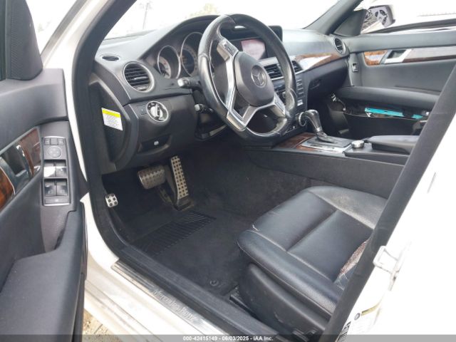 2014 MERCEDES-BENZ C 250 WDDGF4HBXEA914564 Photo 4