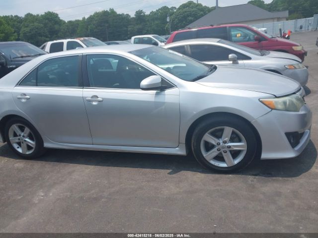 4T1BF1FKXEU356702 Toyota CAMRY SE