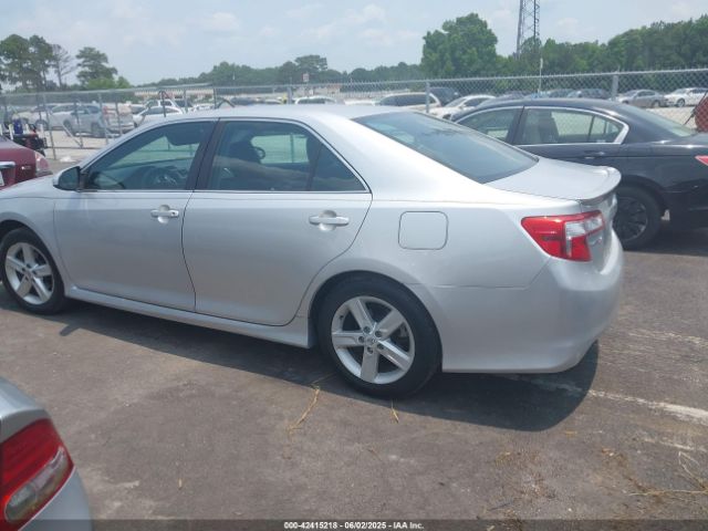4T1BF1FKXEU356702 Toyota CAMRY SE