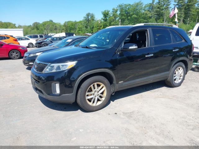 5XYKTCA63FG611714 KIA SORENTO LX