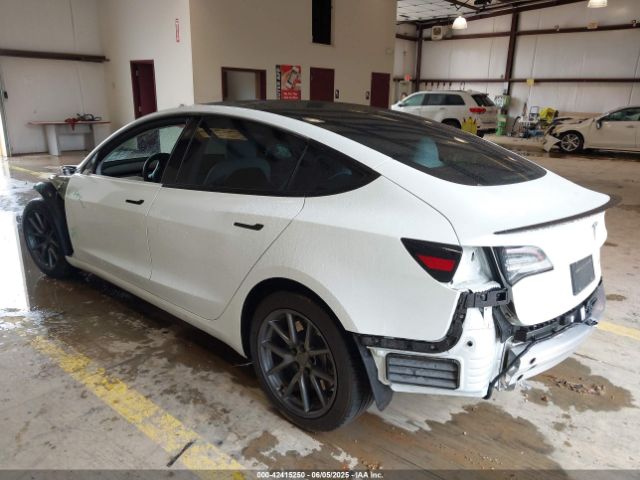 2021 TESLA MODEL 3 5YJ3E1EB9MF903382 Photo 2