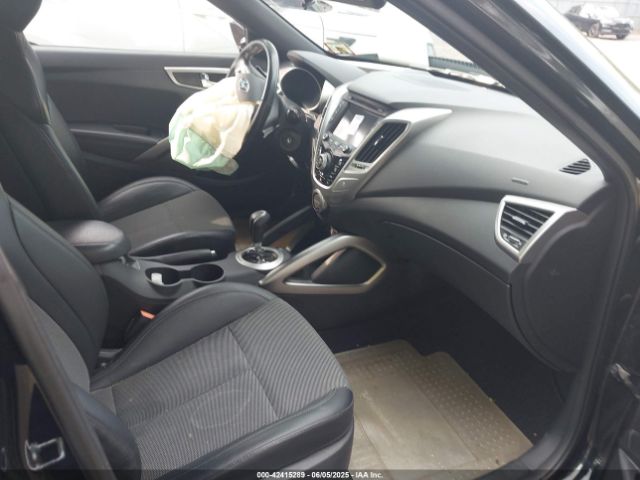 2016 HYUNDAI VELOSTER KMHTC6ADXGU252572 Photo 4