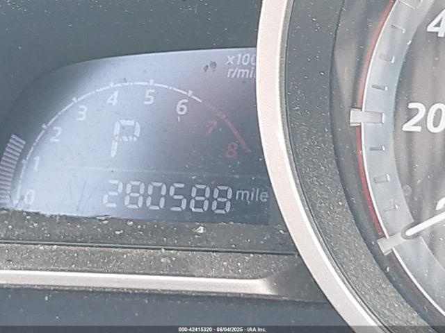 JM1BM1J77G1327272 Mazda pe