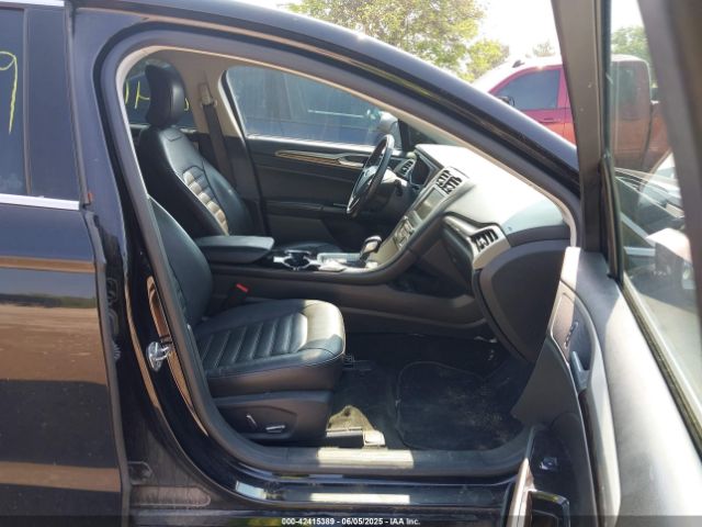 3FA6P0HD1GR222169 Ford FUSION SE