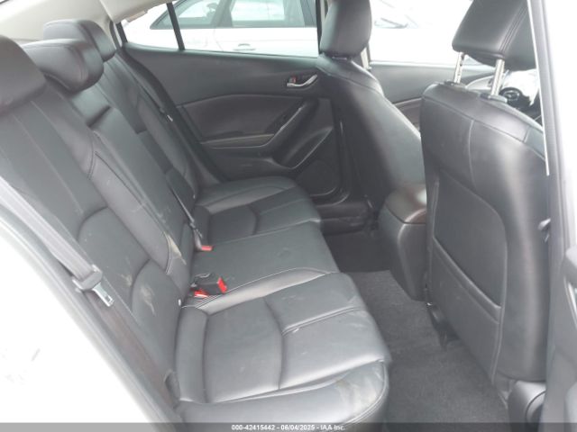 JM1BN1V75H1103488 Mazda pe