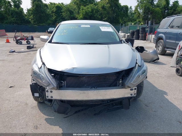 1N4AL3AP0HC182825 Nissan Altima 2.5 S