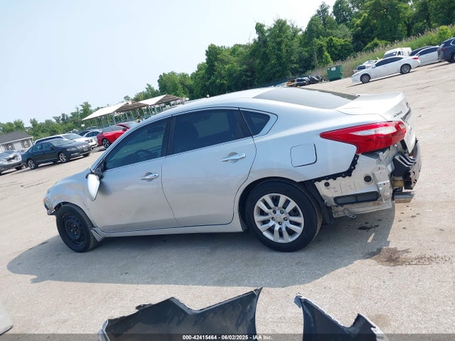 1N4AL3AP0HC182825 Nissan Altima 2.5 S