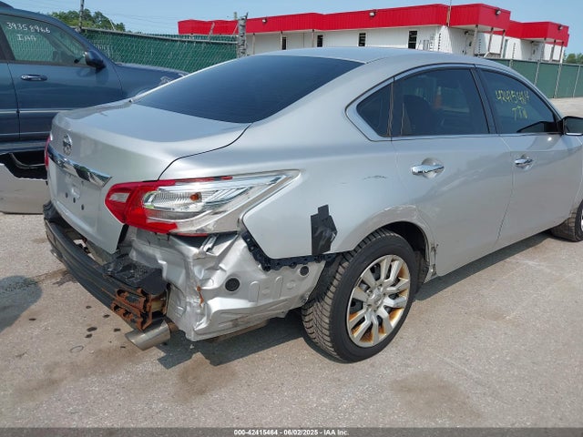 1N4AL3AP0HC182825 Nissan Altima 2.5 S